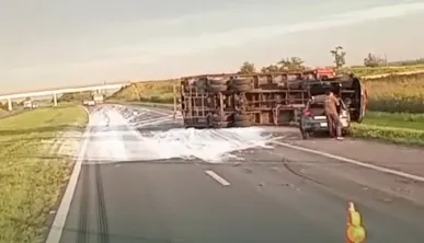 camion volcado oliveros