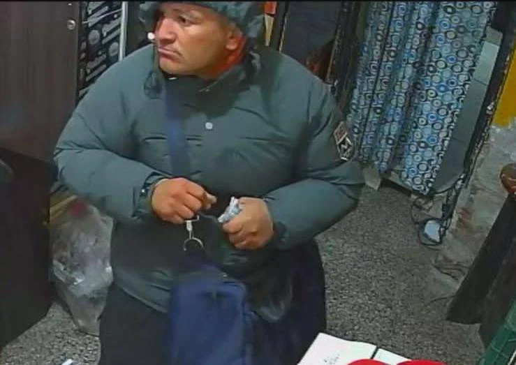 Anoche nos volví a tocar de nuevo entre las 2-30hs y 3-00 hs de la madrugada del domingo está pe