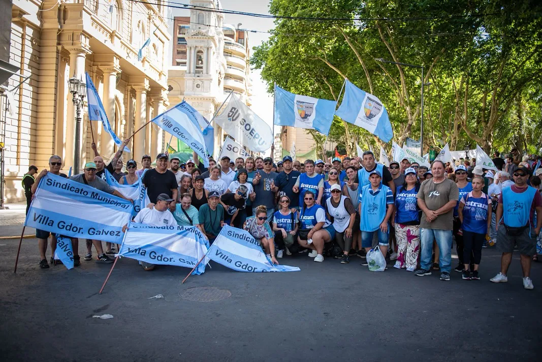 EN DEFENSA DE LA INDUSTRIA NACIONAL Y EL TRABAJO DIGNOEl SOEPU participó de la movilización cont