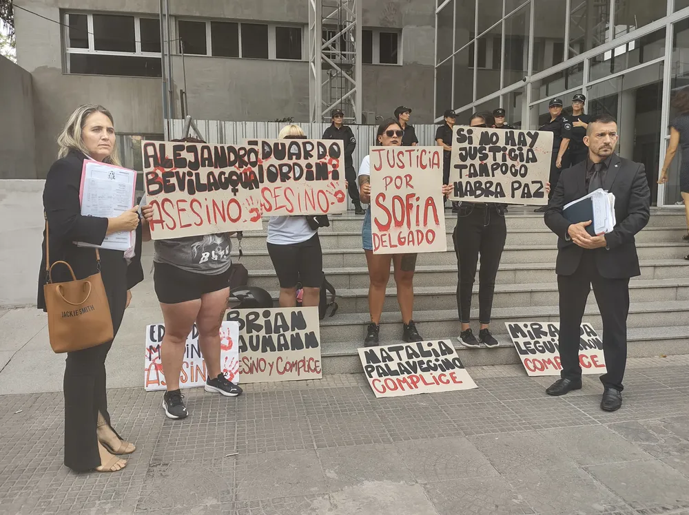 IMG_20241218_110613136_BURST000_COVER_COMP