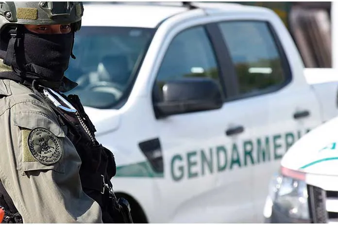 gendarmeria en funes