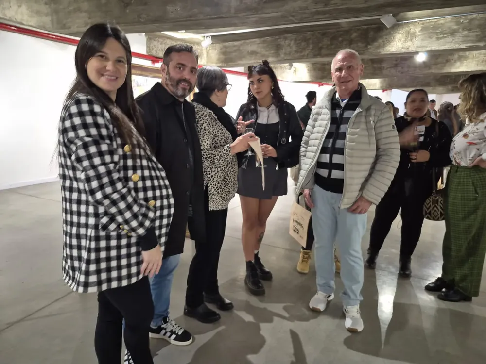 044dd07b-a5df-4287-b332-33993ae2decc